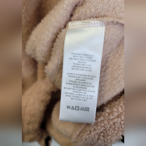 Standard Cloth faux Sherpa hoodie - Picture 7 of 14